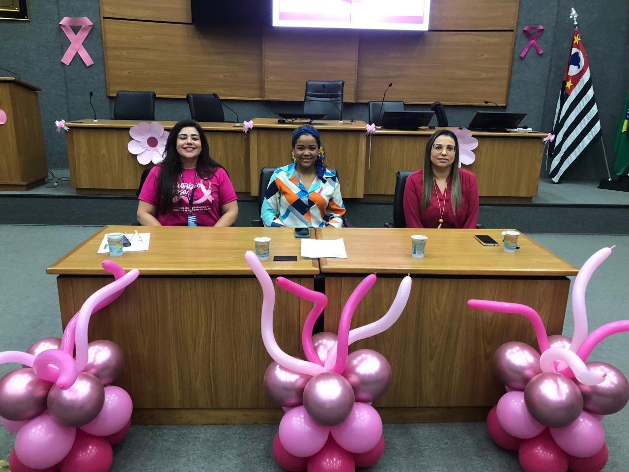 Palestra Outubro Rosa prevenção e conscientização do câncer de mama